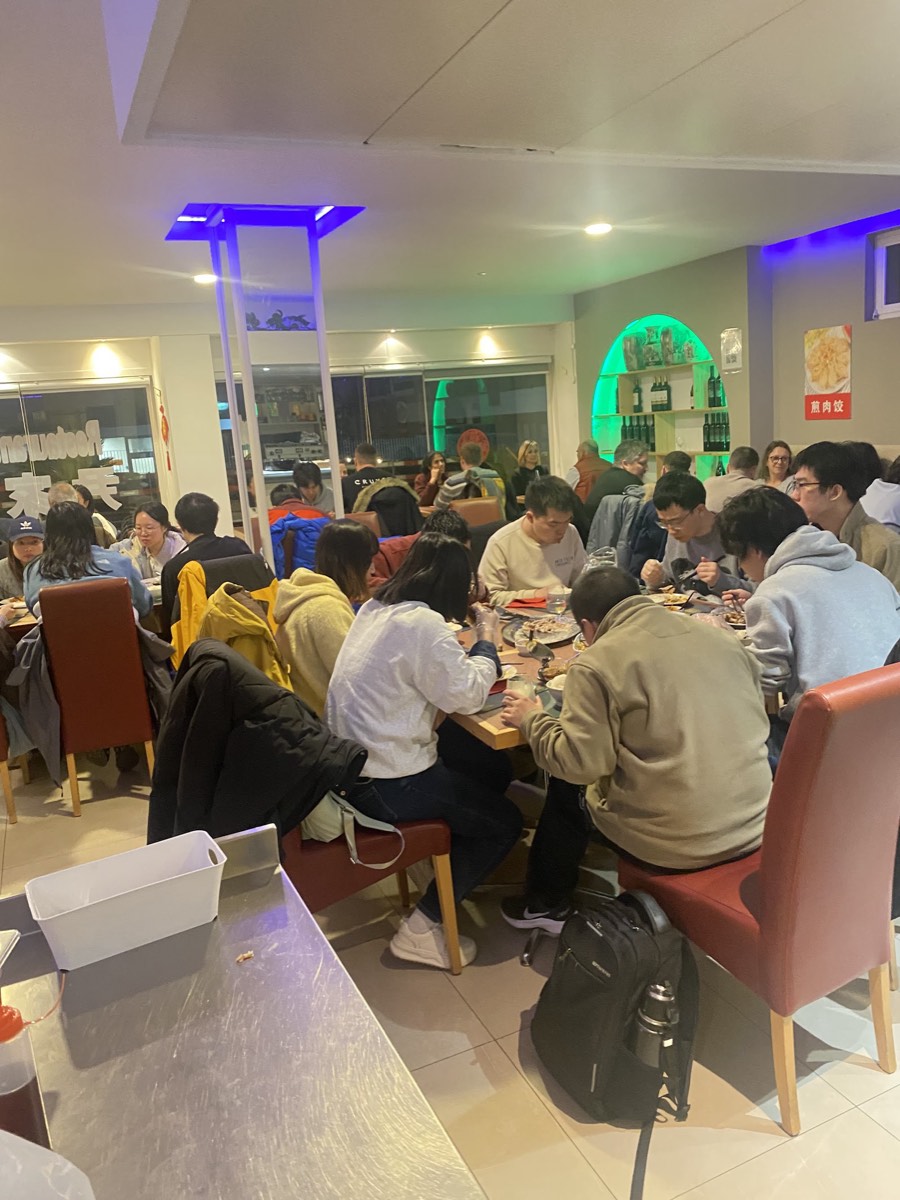La salle comble un soir de semaine